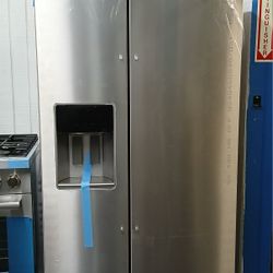 KitchenAid Side By Side Refrigerator 39$ Down