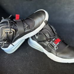 Men’s Nike Air Force 270 Utility 