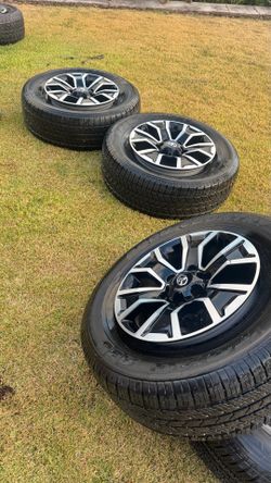 Toyota Tacoma 2021 Tires