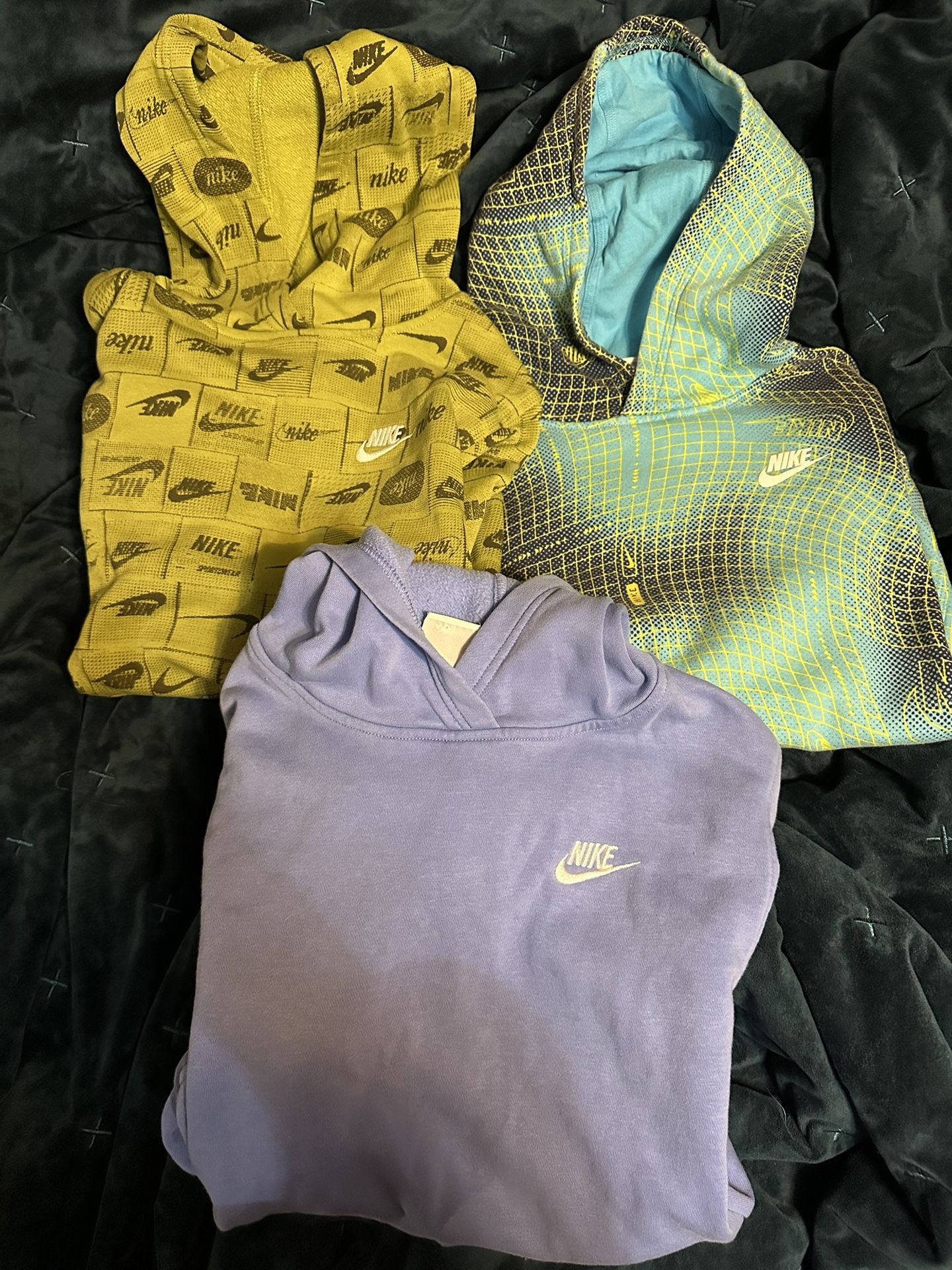 3 Nike Boys Hoodie Size XL