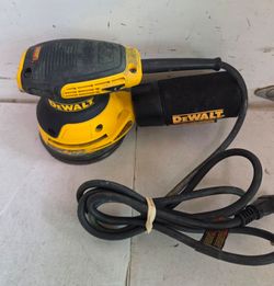 DEWALT orbital sander