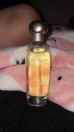 Estée Lauder Pleasures Perfume