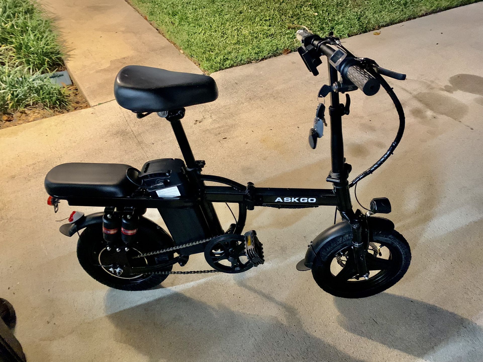 Brand new Ask Go folding electric bike