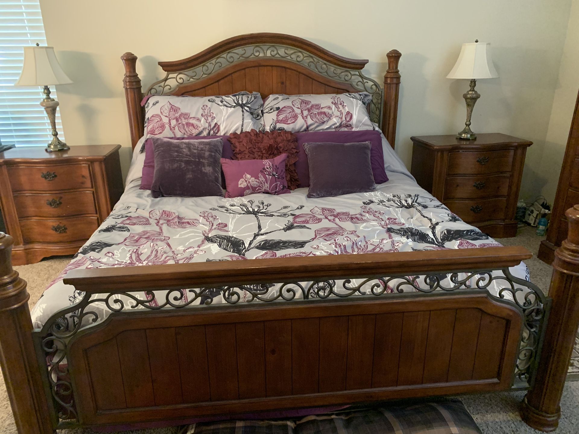 Walnut King Bedroom Set (mattress not included)