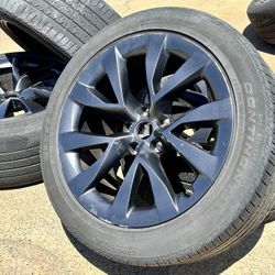 tesla Model X Cyberstream Rims Continental SENSORS Staggered - BALD TIRES