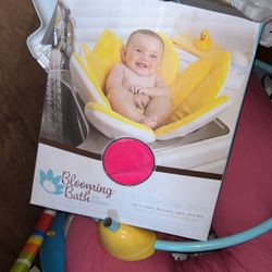 Blooming Bath For Sink Pink