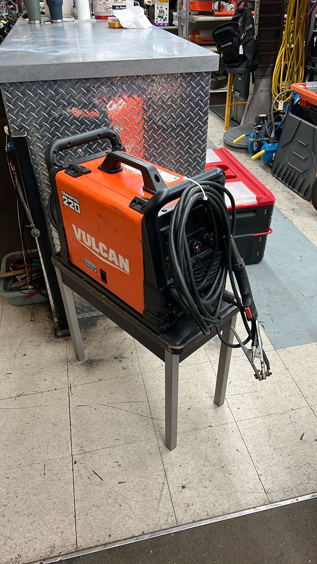 Vulcan Omnipro 220 Industrial Multiprocess Welder