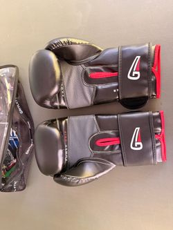 Boxing gloves 14 oz weight
