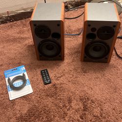Edifier R1280DB Bluetooth Studio Speakers