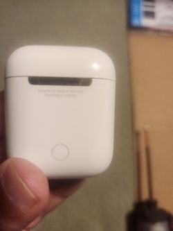 Apple AirPods Charging Case/earbud