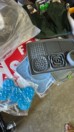 Pet Slow Feeder Lick Mat Set