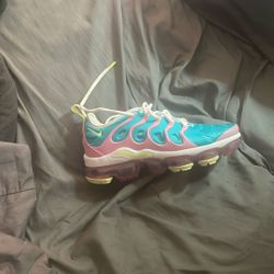 Women’s Nike Vapor max Plus Easter Size 6 