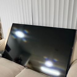 TV Samsung 48”