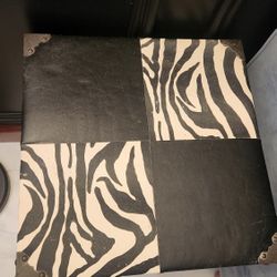 Corner Leather Table