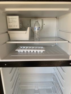 Set whirlpool dishwasher microwave and stove refrigerator