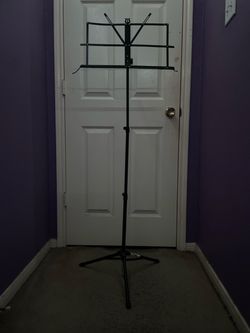 Foldable black music stand