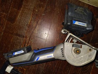 Dremel Hand Saw 20v Battery &Charger