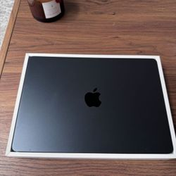 MacBook Air M2 13.6”
