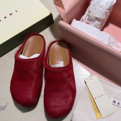 Marni Slides