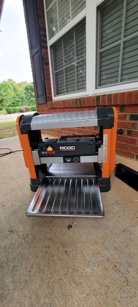 RIDGID TP1300 Planer