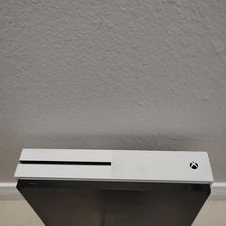 Xbox One S Bundle (Controller + Power Cord) – Tested & Working