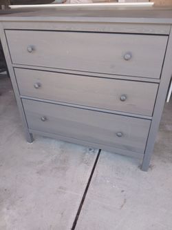 Dresser IKEA Good color gray