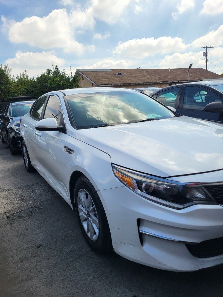 2016 Kia Optima 