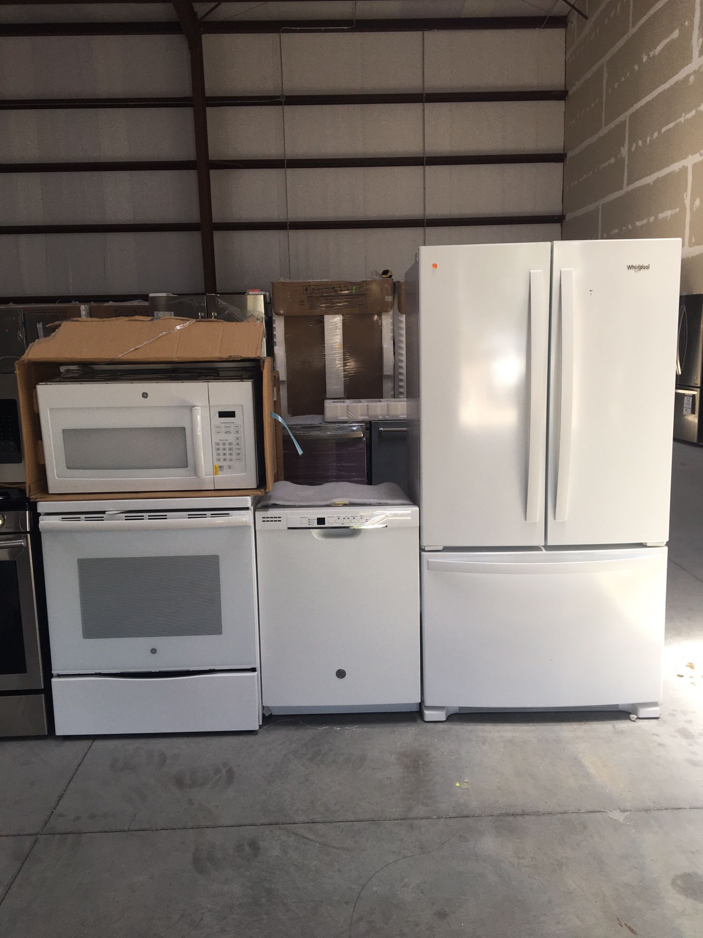 4-piece white kitchen appliance set