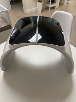 Devoir LED therapy