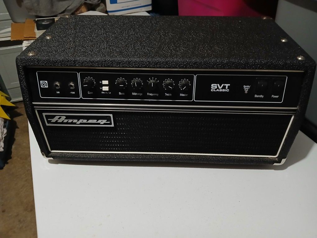 Ampeg SVT Classic All Tube Bass Guitar Amplifier Head 300 Watts