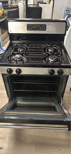 Gas stove.
