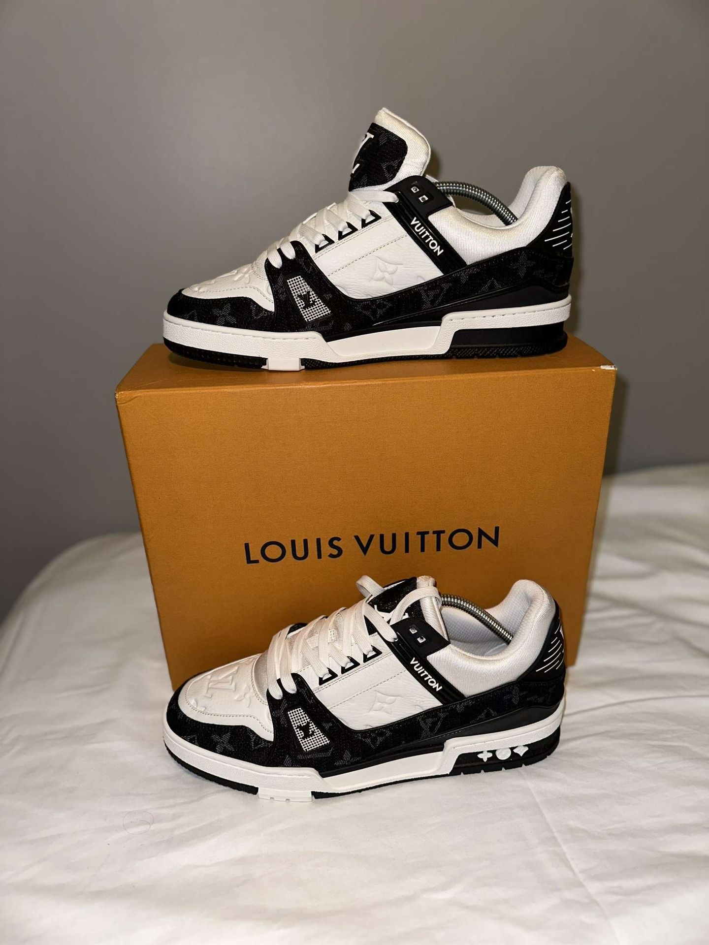 LV trainers 