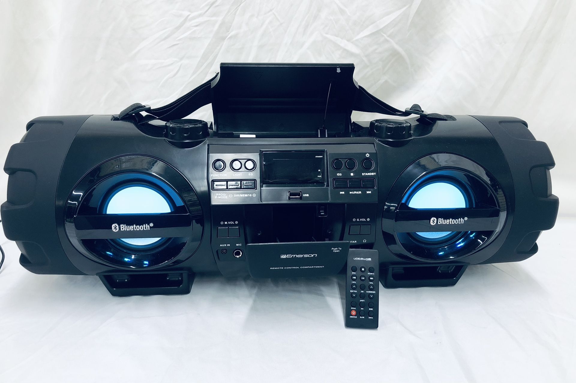 Emerson Portable Bluetooth CD Player Boombox Stereo with AM/FM Radio