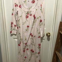 New Carol Hochman Pink Floral Nightgown Long Sleeved Small