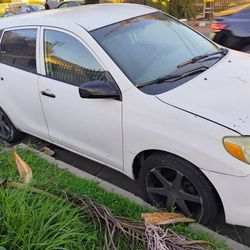 2003 TOYOTA MATRIX. XR