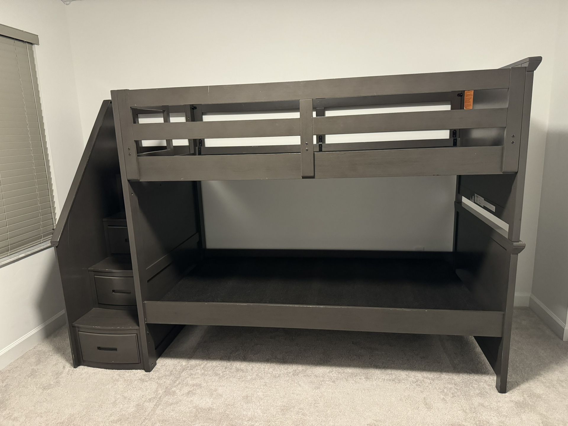 Twin/Twin Bunk Bed With Storage