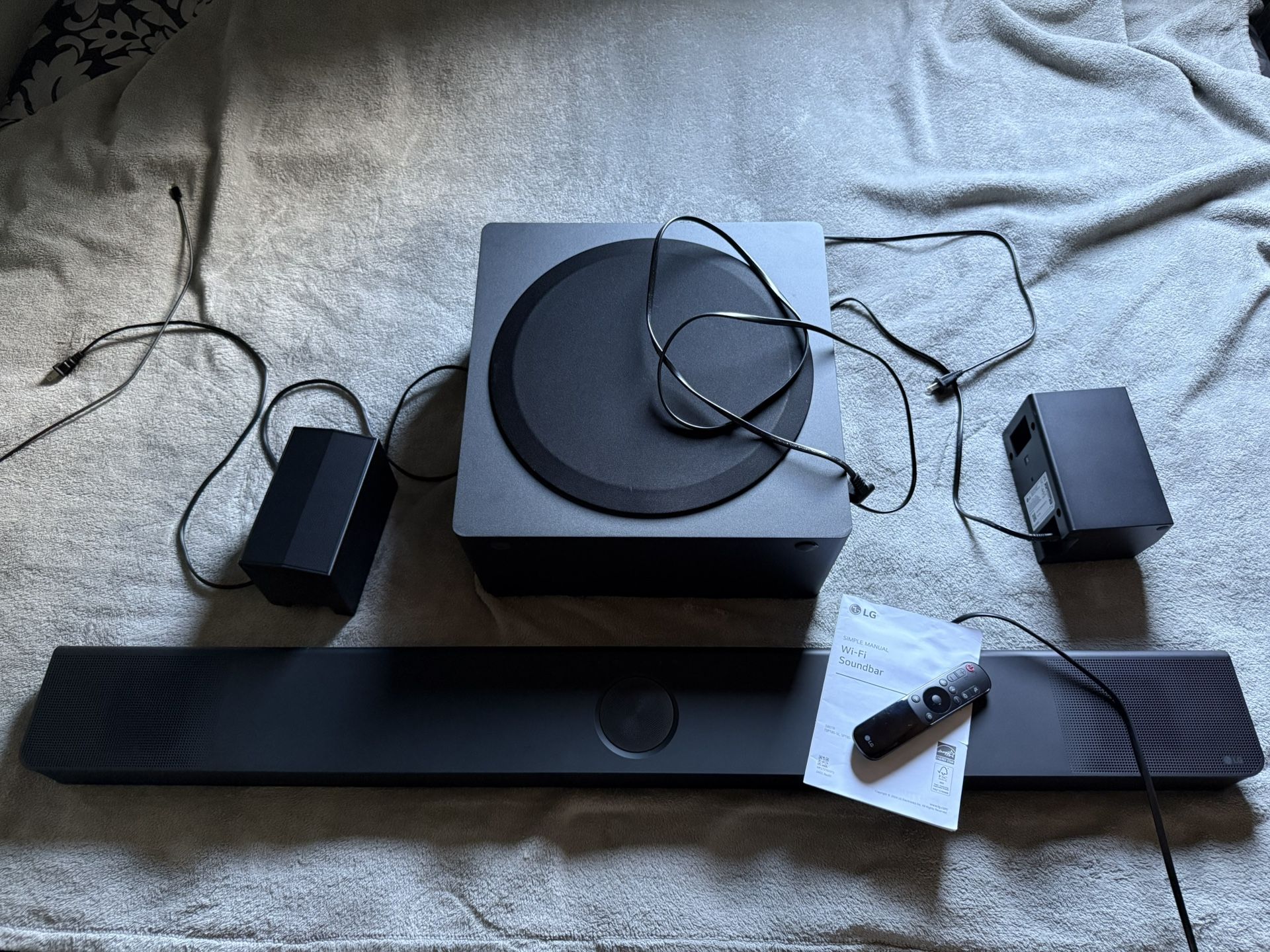 LG S90TR Soundbar With Subwoofer