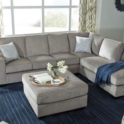 Altari 2-Piece Sectional with Left Side Chaise and Two Altari Oversized Accent Ottoman