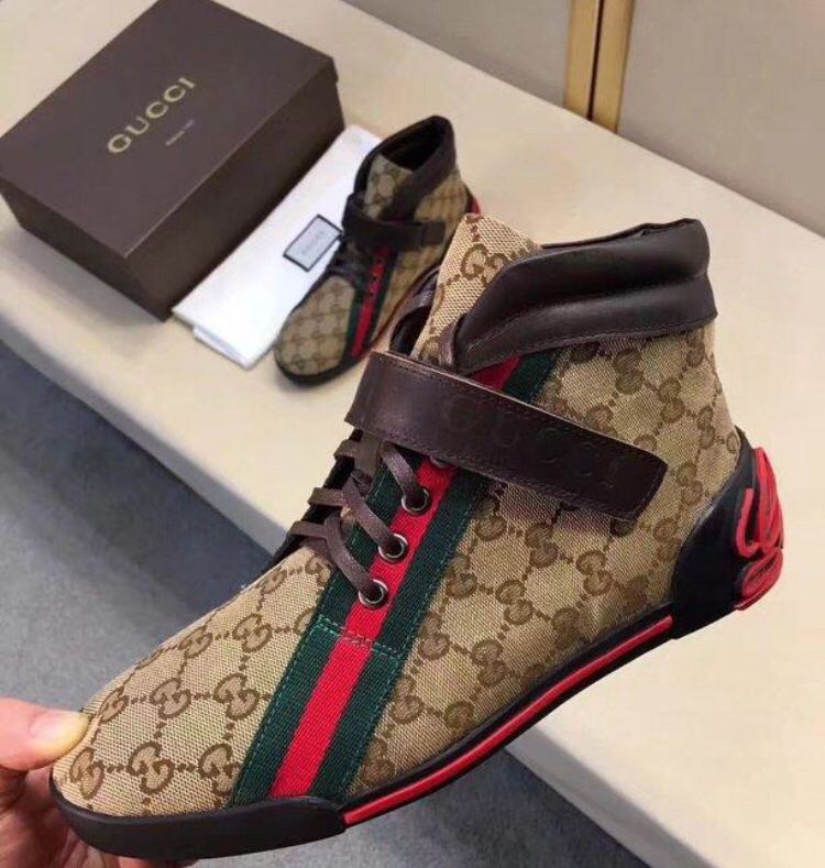 GUCCI SHOES for Sale in Fairfield, CA - OfferUp  Gucci men shoes, Black gucci  shoes, Gucci high tops