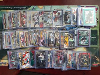 70 card Lot of Football cards.
