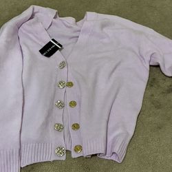 CARDIGAN  PRETTY COLOR WITH BLING BUTTONS SIZE SMALL BUT OVERSIZED STRETCHY