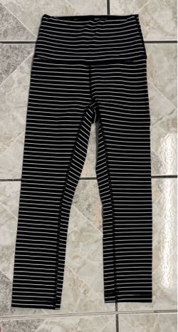 Black and White Striped Leggings Size 2