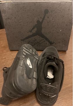 Jorden 4 black cats