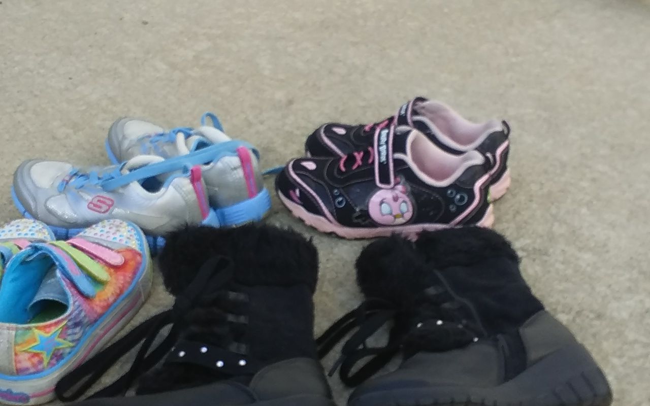 Size 1 girls shoes