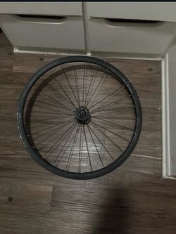 Throne rim different hub