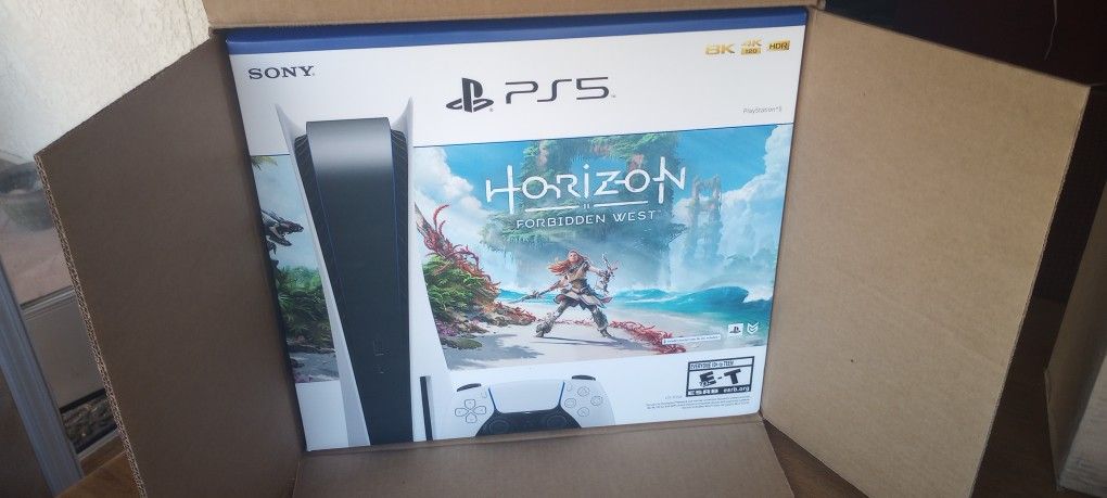 PlayStation 5 Horizon Forbidden West bundle, NIB