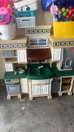 Kids play kitchen
