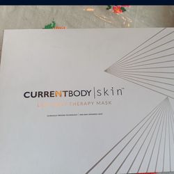 Led Light Therapy Mask CURRENTBODY SKIN
