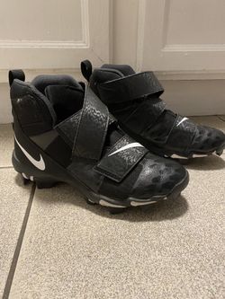 Nike Fast Flex Cleats (Size 6)