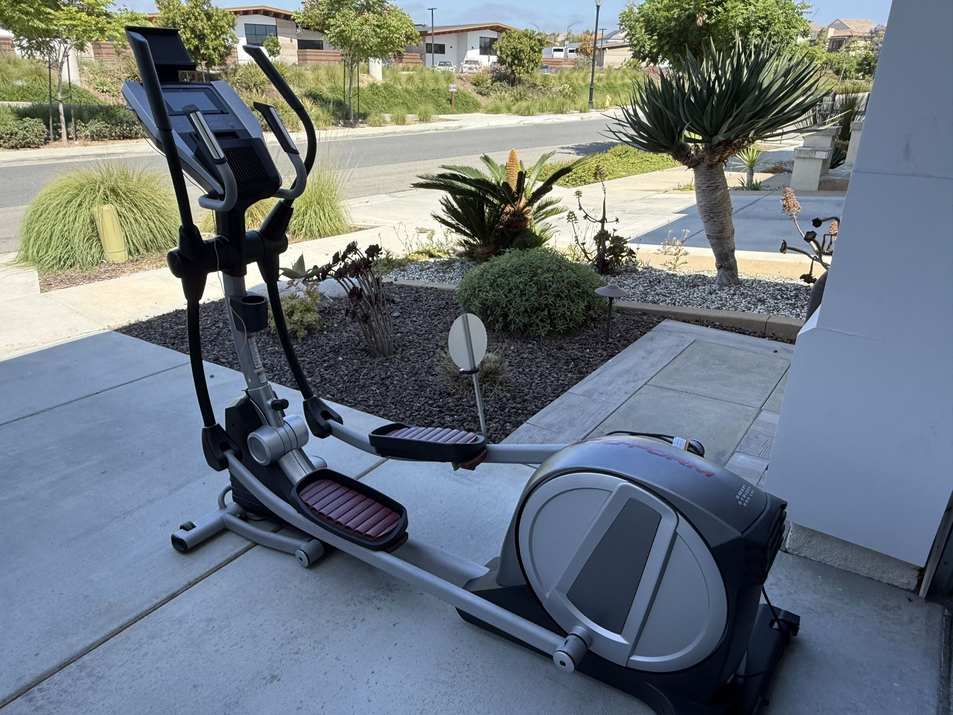 Commercial Grade Elliptical